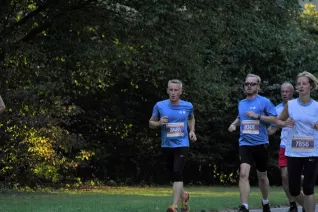 20190912_h-brs_fbinf_firmenlauf_sammler_oe-teaminf_img_011.jpg (DE)