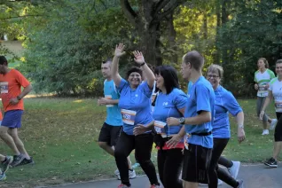 20190912_h-brs_fbinf_firmenlauf_sammler_oe-teaminf_img_020.jpg (DE)