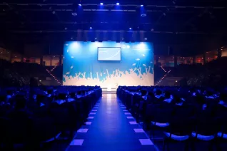 20191026_fbinf_absolventenfeier_telekomdome_kw_img_-0034.jpg (DE)