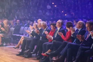 20191026_fbinf_absolventenfeier_telekomdome_kw_img_-0047.jpg (DE)