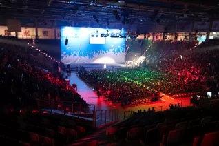 20191026_fbinf_absolventenfeier_telekomdome_mt_img_-0045.jpg (DE)