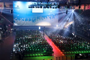 20191026_fbinf_absolventenfeier_telekomdome_mt_img_-0048.jpg (DE)