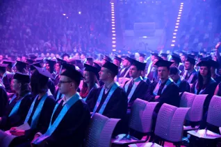 20191026_fbinf_absolventenfeier_telekomdome_mt_img_-0060.jpg (DE)