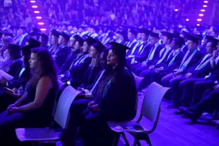 20191026_fbinf_absolventenfeier_telekomdome_mt_img_-0132.jpg (DE)