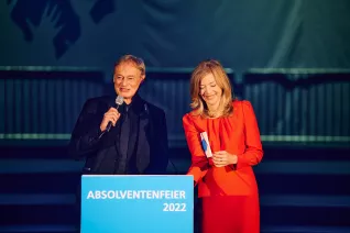 Absolventenfeier Telekom Dome Festakt 20221022 Foto Nathan Dreessen 145.jpg