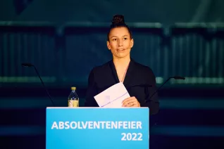 Absolventenfeier Telekom Dome Festakt 20221022 Foto Nathan Dreessen 164.jpg
