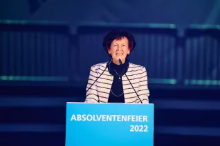 Absolventenfeier Telekom Dome Festakt 20221022 Foto Nathan Dreessen 178.jpg