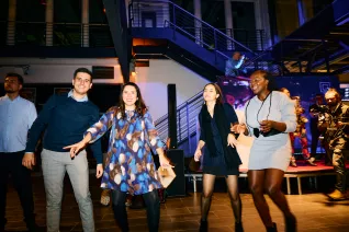 Absolventenfeier Telekom Dome Party 20221022 Foto Nathan Dreessen 316.jpg