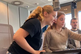 Selbstfahrerstudio Tonja und Selin