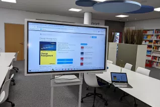 Digitales Whiteboard der Bibliothek