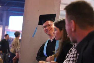 absolventenfeier telekom dome einlass 20221022 foto juri kuestenmacher 079.JPG