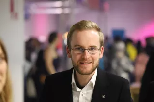 absolventenfeier telekom dome festakt 20221022 foto juri kuestenmacher 026.jpg