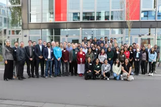 b-it 20Jahre Feier Jubilaeum Gruppenbild 20221111 Foto Kira Wazinski 331.JPG