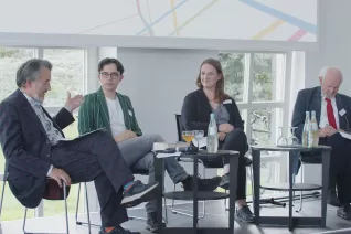 Herr Conrad, Herr Scobel, Frau Dohm, Herr von Weizsäcker auf der Konferenz Ethik der Transformation