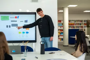Whiteboard in der Bibliothek