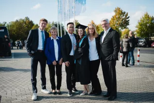 Absolventenfeier Telekom Dome Einlass 20231021 Foto Nathan Dreessen013.jpg