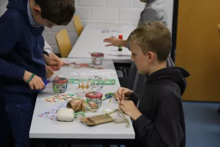 Kinderuni_Kaffeeroesten_16112023_Pascal_Schroeder_16-min.JPG