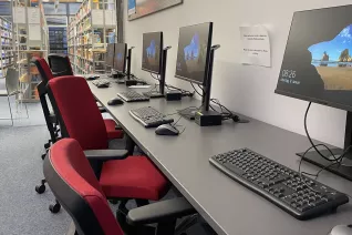 Wiedereroeffnung Bibliothek Rhb 20240108 foto daniela greulich 04.JPG