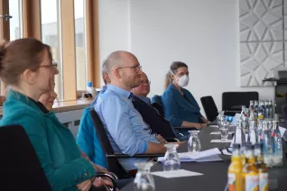 Hochschule gratuliert Promovierenden 29022024 Foto Pascal Schroeder 05_0.JPG