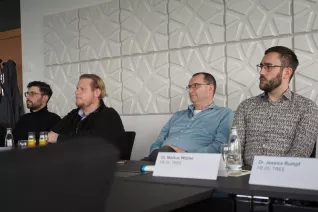 Hochschule gratuliert Promovierenden 29022024 Foto Pascal Schroeder 08_0.JPG