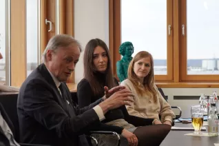 Hochschule gratuliert Promovierenden 29022024 Foto Pascal Schroeder 12.JPG