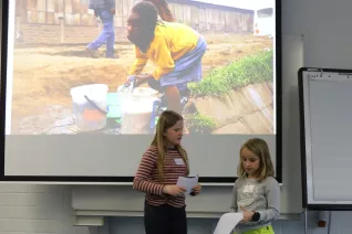 Kinderuni Armut verstehen Treptow StA 20240314 Foto Caroline Jahn 18.JPG