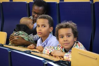 Kinderuni Diplom Verleihung Audimax StA 20240418 Foto Juri Kuestenmacher 001.JPG