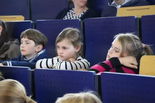 Kinderuni Diplom Verleihung Audimax StA 20240418 Foto Juri Kuestenmacher 004.JPG