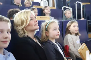 Kinderuni Diplom Verleihung Audimax StA 20240418 Foto Juri Kuestenmacher 018.JPG