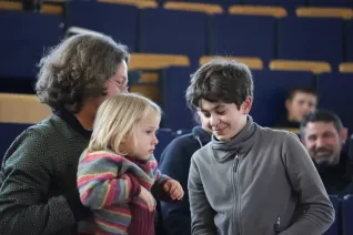 Kinderuni Diplom Verleihung Audimax StA 20240418 Foto Juri Kuestenmacher 085.JPG