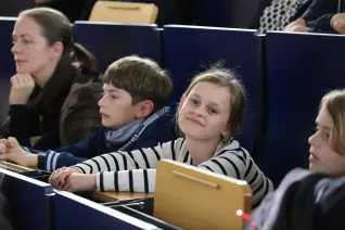 Kinderuni Diplom Verleihung Audimax StA 20240418 Foto Juri Kuestenmacher 100.JPG