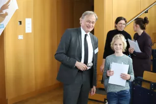 Kinderuni Diplom Verleihung Audimax StA 20240418 Foto Juri Kuestenmacher 111.JPG