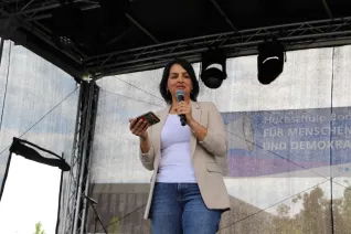 Demo Demokratie und Menschenwürde Parkplatz StA 2024-06-04
