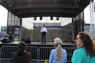 Demo Demokratie und Menschenwürde Parkplatz StA 2024-06-04