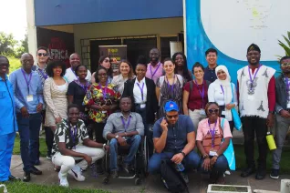 Teilnehmende Alumni-Konferenz Social Protection Ghana vor dem International Office der UCC