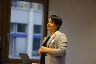 Kinderuni Medien richtig nutzen Guer-Seker StA 20250220 Foto Juri Kuestenmacher 16.JPG
