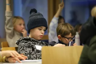 Kinderuni Medien richtig nutzen Guer-Seker StA 20250220 Foto Juri Kuestenmacher 51.JPG