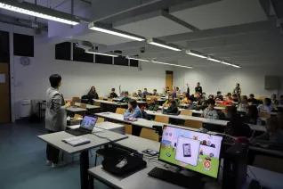 Kinderuni Medien richtig nutzen Guer-Seker StA 20250220 Foto Juri Kuestenmacher 59.JPG
