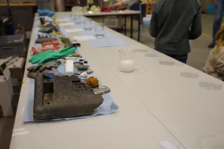 Kinderuni Plastik im Meer Steinhaus Rhb 20250130 Foto JR Lo Giudice Rodas 26.jpg