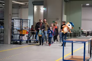 Kinderuni Plastik im Meer Steinhaus Rhb 20250130 Foto JR Lo Giudice Rodas 67.jpg