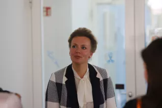 Besuch Ministerin Ina Brandes Rhb 20250403 Foto Juri Kuestenmacher 89.JPG