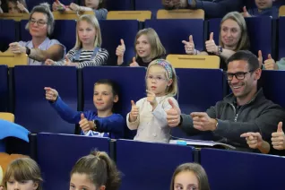 Kinderuni Diplom-Verleihung StA Audimax 20250605 Foto Juri Kuestenmacher 052.JPG