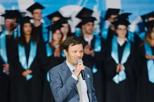 Absolventenfeier Remi Maier-Rigaud Festakt 20251025 Foto Nathan Dreessen 272 cut.jpg