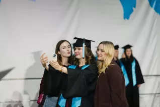 Absolventenfeier Telekom Dome Party 20251025 Foto Nathan Dreessen 334.jpg