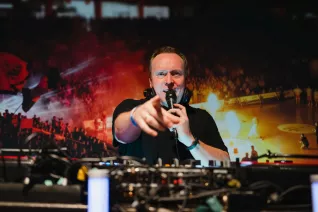 Absolventenfeier Telekom Dome Party 20251025 Foto Nathan Dreessen 374.jpg