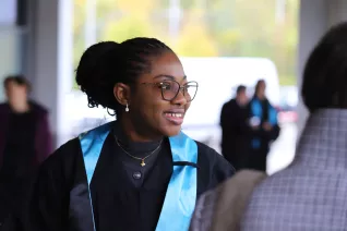 Absolventenfeier Telekom Dome StA 20251025 Foto Juri Kuestenmacher 007.JPG