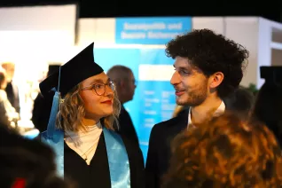 Absolventenfeier Telekom Dome StA 20251025 Foto Juri Kuestenmacher 156.JPG