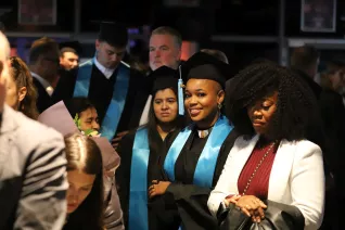 Absolventenfeier Telekom Dome StA 20251025 Foto Juri Kuestenmacher 200.JPG