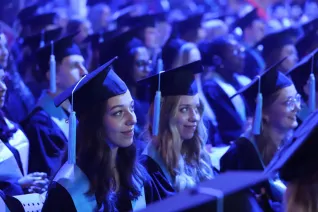 Absolventenfeier Telekom Dome StA 20251025 Foto Juri Kuestenmacher 249.JPG