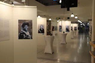 Eroeffnung Ausstellung Visionaere Wissenschaftlerinnen StA 20251126 Foto Juri Kuestenmacher 057.JPG